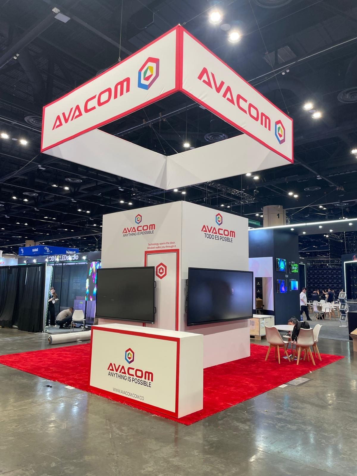 Standout presence at InfoComm 2025: educational technology with a Colombian seal.